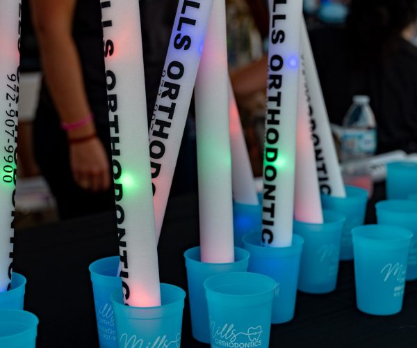 ESW-light-up-lockwood-crowd-management-0455